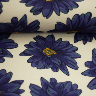 Modal French Terry Stoff mit grossen Margeriten in Nachtblau auf Creme als Meterware