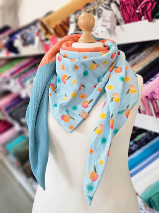 Kinder-Nähkurs: Frühlings-Dreieckstuch nähen am 19. März 2025 🌸🧵
