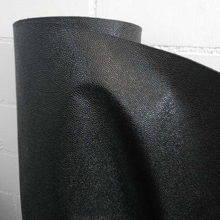 Französisches Kunstleder – Schwarz glänzend genarbt