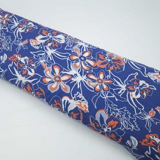 Viskose Stoff – Blumen in Rost & Hellgrau auf tollem Jeansblau