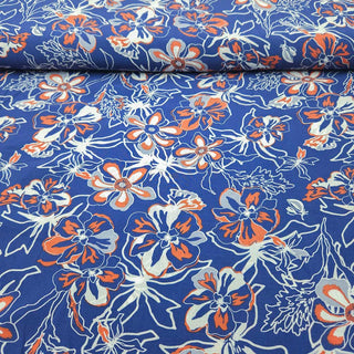 Viskose Stoff – Blumen in Rost & Hellgrau auf tollem Jeansblau