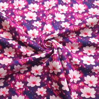 Alpenfleece Stoff – Wunderschöne Blumen in Pink