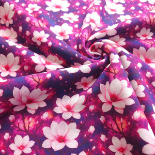 Alpenfleece Stoff – Wunderschöne Blumen in Pink