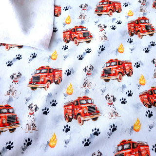 Kuschelsweat Stoff – Feuerwehr & Dalmatiner Weiß
