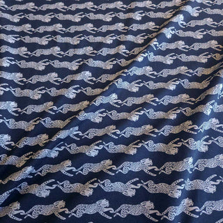 Baumwolljersey Stoff - Elegante Geparden auf Schwarz