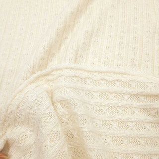 Strickstoff Metallic Creme