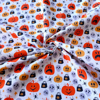 Baumwollstoff Stoff - Halloweenkürbise auf weiss