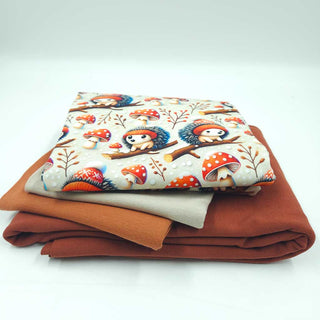 Stoffpaket 2,6 m – Baumwolljersey Igel mit Fliegenpilzen in Beige & Rost – Ansicht 3