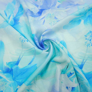 Viskose Stoff Aquarellblüten in Türkis und Kornblumenblau