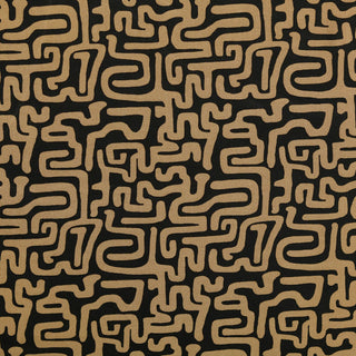 Viskose Popeline Stoff Grafisches Labyrinth in Karamell auf Schwarz – Stoff im Detail