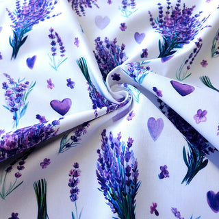 Baumwoll Canvas Stoff - Lavendel & Herzen auf Weiss