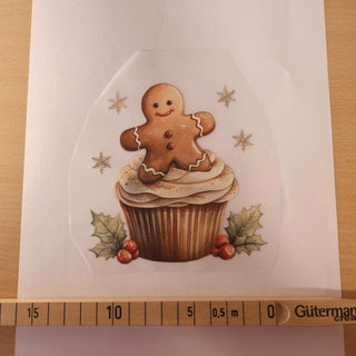 Bügelbild – Lebkuchenmann auf Cupcake – Grösse ca. 11 × 11 cm mit Massband