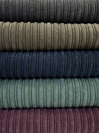 Weicher Cordstoff mit Fellabseite - Mauve