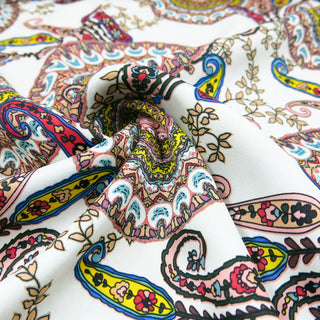 Viskosesatin Stoff - Bunter Paisley auf Ecru