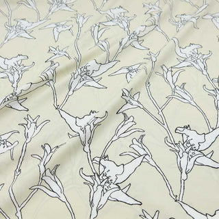 CV Popeline Stoff in Creme mit schwarzen floralen Linien – leichter Viskose-Stoff