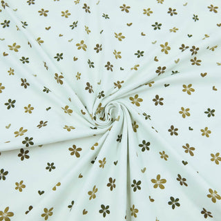 Weißer Baumwolljersey mit zartem Blumenprint in Naturtönen – elastischer Jersey Stoff für bequeme Kleidung und Accessoires, verfügbar bei Stoffrestposten.