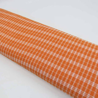 Seersucker Karo Stoffrolle in Orange-Weiß – 95 % Baumwolle – elastischer Sommerstoff – Stoffrestposten Schweiz