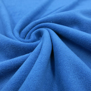 Blauer Frotteejersey Stoff – weich, elastisch und saugfähig – ideal für Babykleidung, Bademäntel und Freizeitmode – erhältlich bei Stoffrestposten.ch