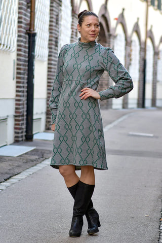 ki-ba-doo Papierschnittmuster - Ausgestelltes Kleid Inga | Grösse 32-58