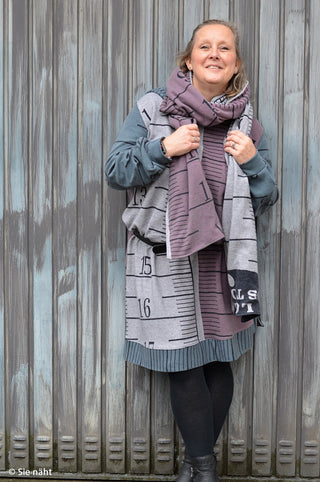 Jacquard Jersey Panel – Long Story Massbänder in Grau, Petrol & Beere – Ansicht 3