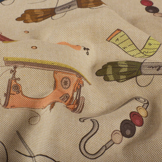 Canvas Stoff Vintage Nähutensilien auf Beige